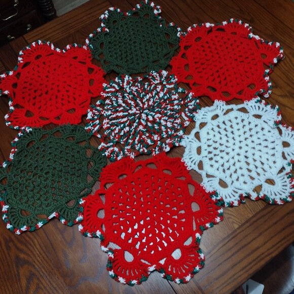 Colorful Christmas Table Decor